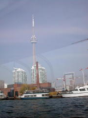 CN Tower - World's Tallest Building (DSCN1109.jpg)