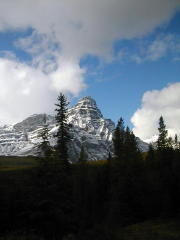 more Canadian Rockies (DSCN1213.jpg)