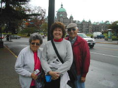 The Crew in downtown Victoria (DSCN1282.jpg)