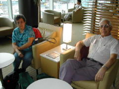 Norma & Ray relaxing in the Air Canada lounge (DSCN1307.jpg)