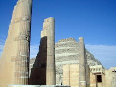 Columns near Step Pyramid (DSCN1375.jpg)