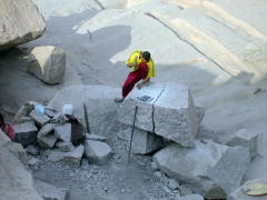 Stone cutter in obelisk quarry (DSCN1471.jpg)