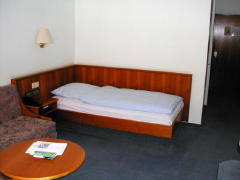 Single bed (DSCN0728.jpg)