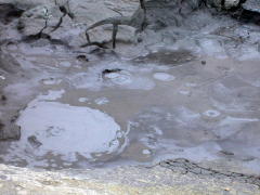 Bubbling mud pit (DSCN1688.jpg)