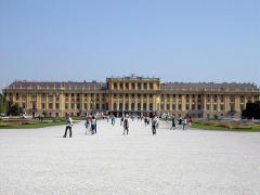 Schonbrunn.jpg